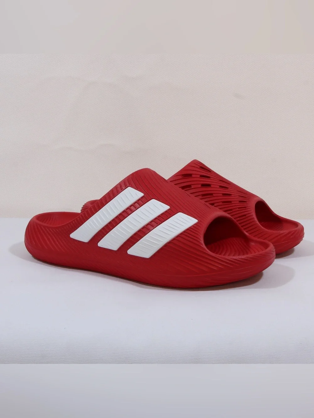 Adidas Men’s Red & White Purechill Slide KI0063 NWT NIB